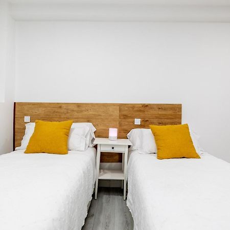 Los Apartamentos Jacinto Benavente Centro Madrid Bagian luar foto