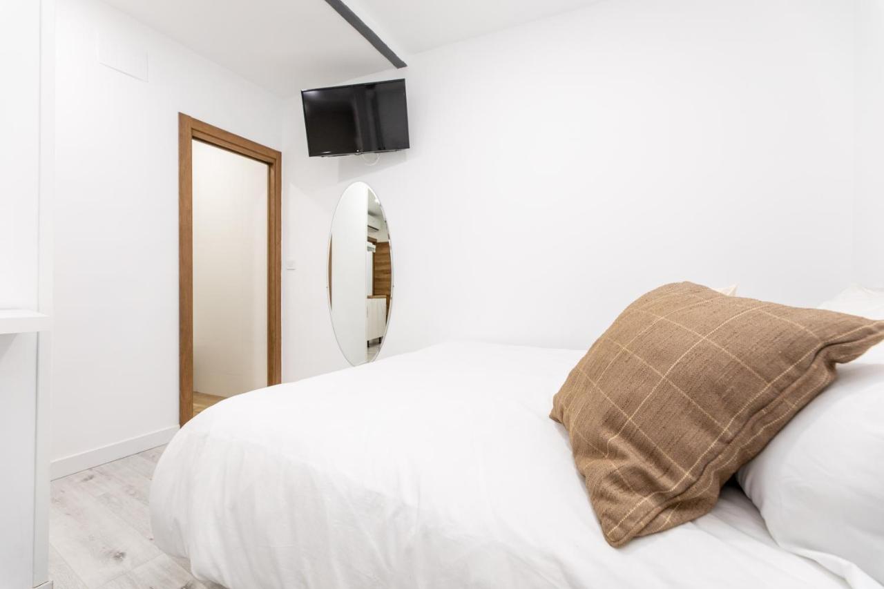 Los Apartamentos Jacinto Benavente Centro Madrid Bagian luar foto