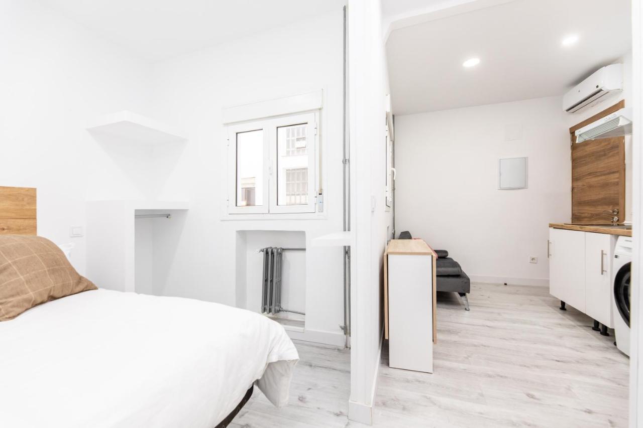 Los Apartamentos Jacinto Benavente Centro Madrid Bagian luar foto